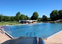 Saison Eroeffnung Sonnenschein Ueber Ostbad In Jena 09